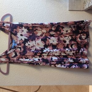 Simply Vera floral jersey tank size L